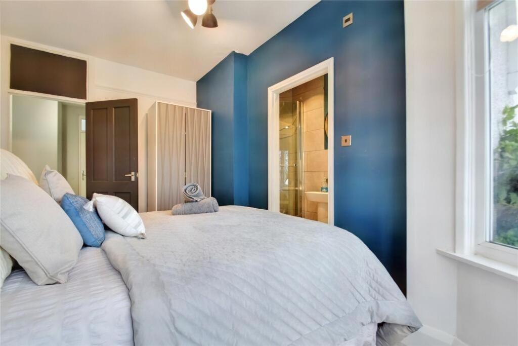 Kingsdown Apartment Great Malvern Bagian luar foto